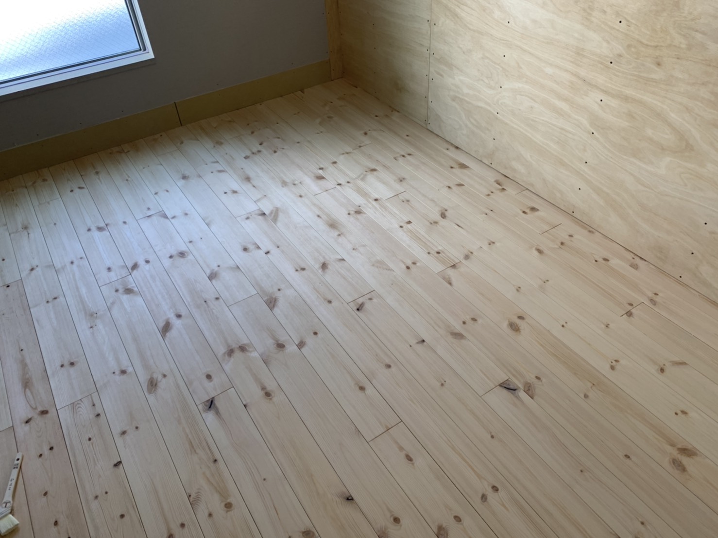 港区　フローリング塗装